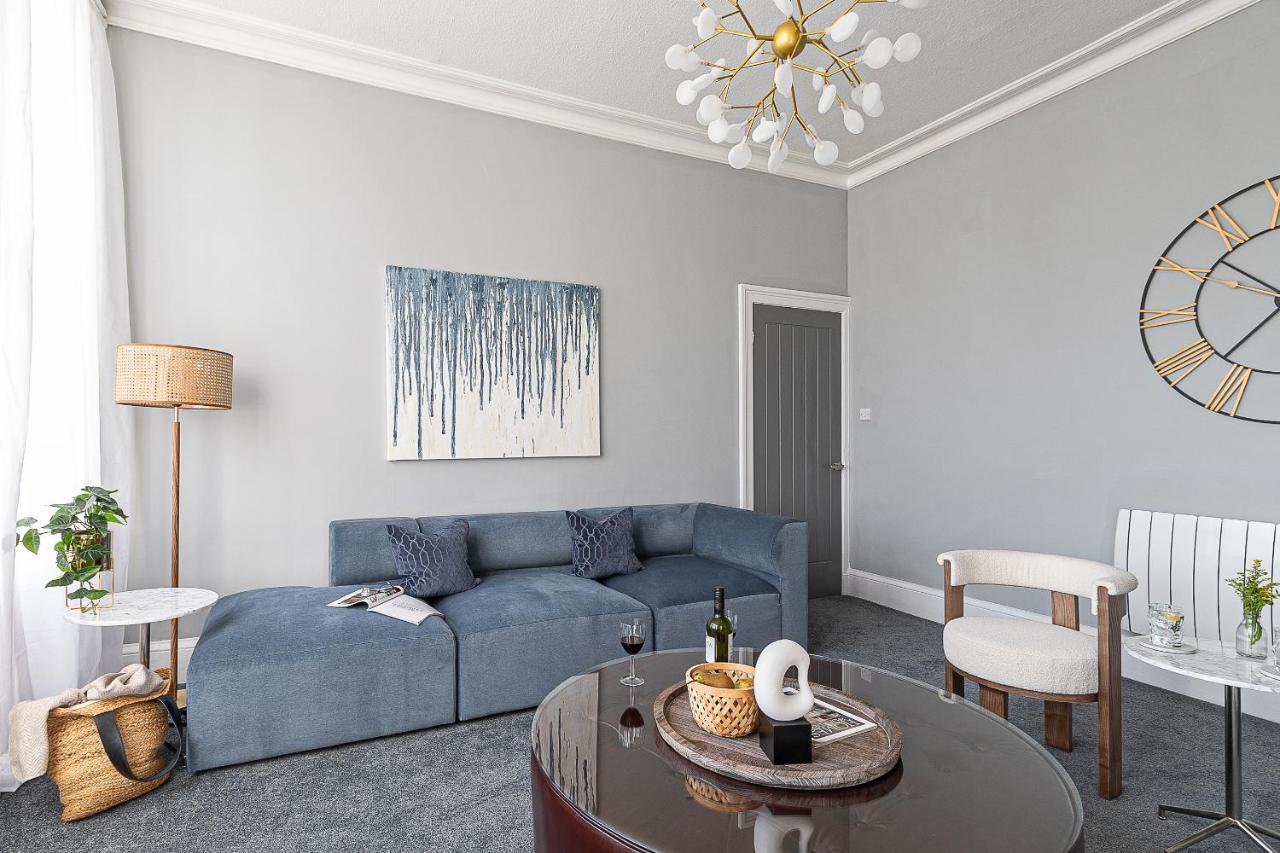 Crescent View Apartment Scarborough Esterno foto